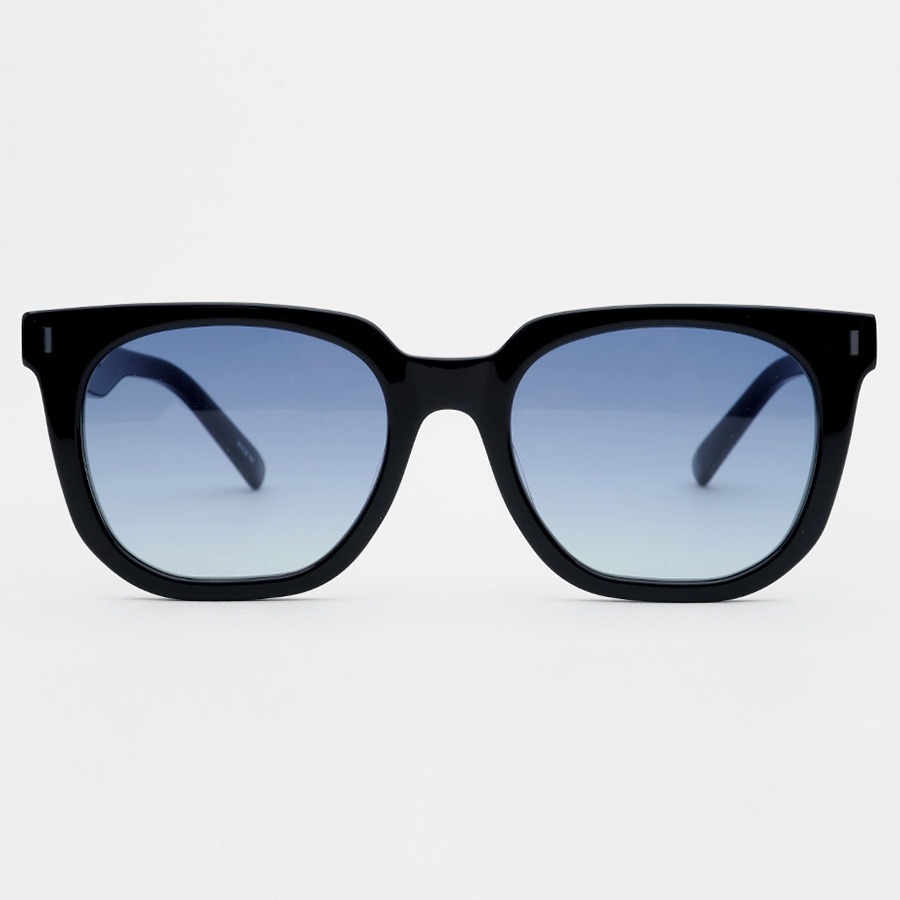 [퍼블릭비컨] 에어2 AIR.2 C5 (Black/Blue Gradation) 이주연 착용 - 토탈선글라스